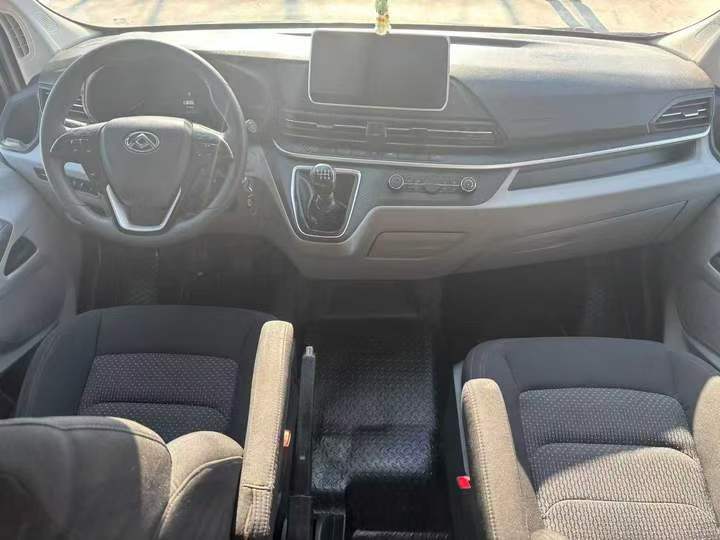 徐州22年大通V906