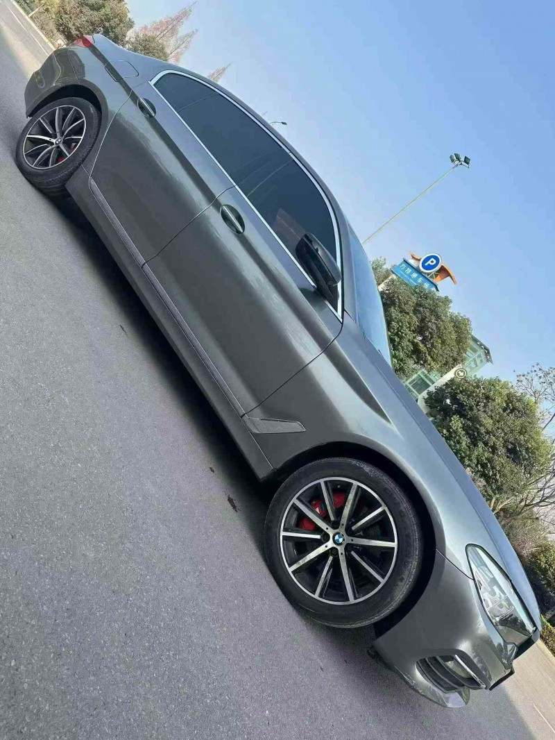 泸州17年宝马5系2