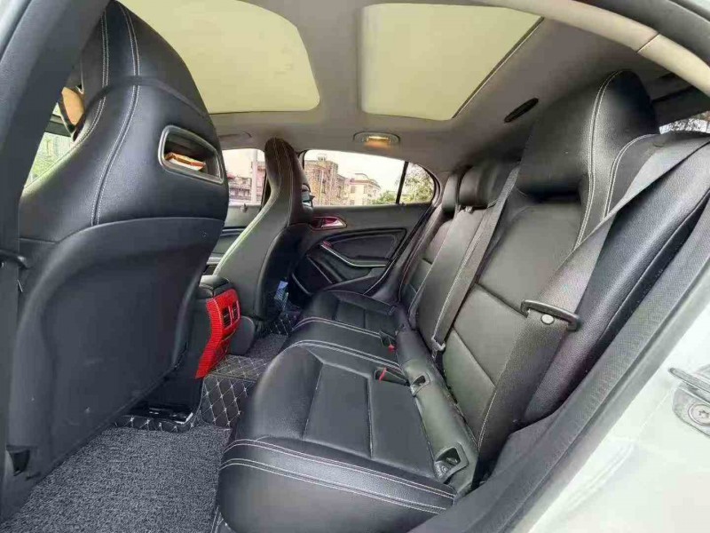 湛江19年奔驰GLA6