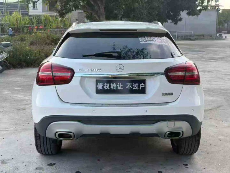 湛江19年奔驰GLA9