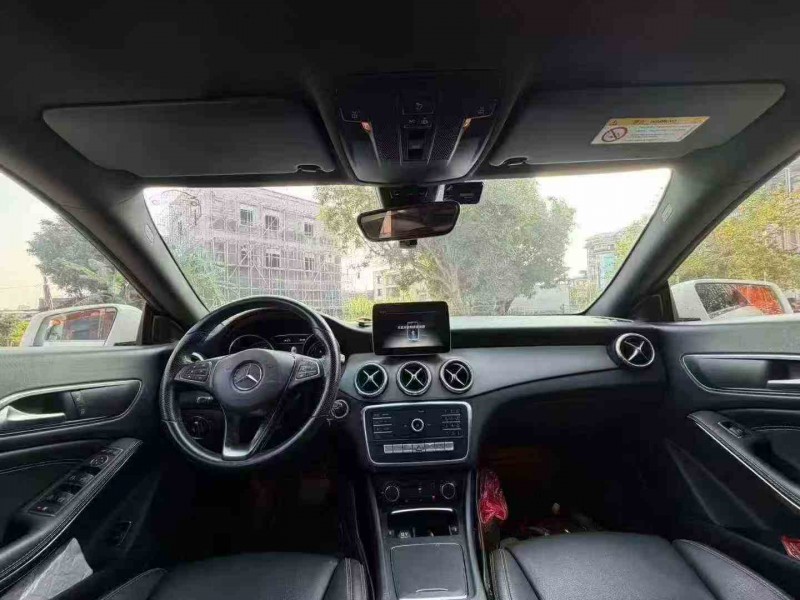 贵港19年奔驰CLA5