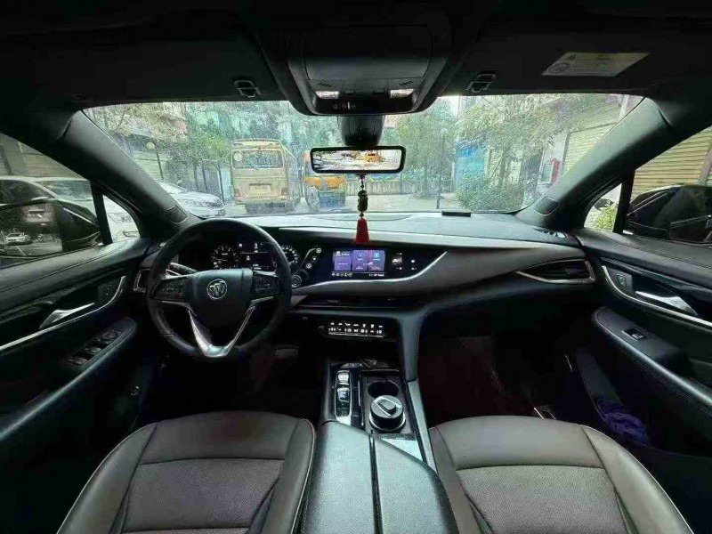 毕节22年别克昂科旗4