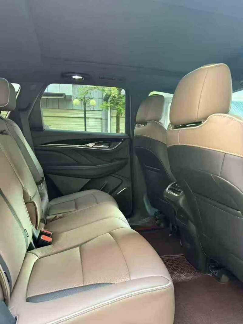 毕节22年别克昂科旗8