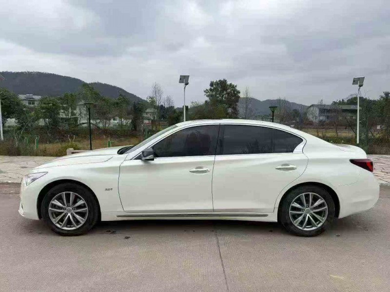 南平21年英菲尼迪Q509