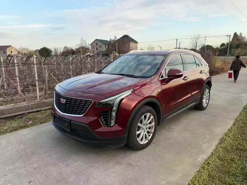 绍兴19年凯迪拉克XT42