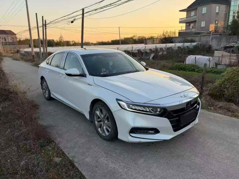 绍兴20年本田雅阁2