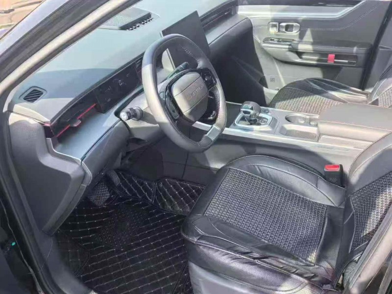 济宁24年奇瑞捷途4