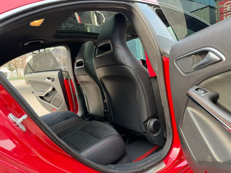 徐州16年奔驰CLA7