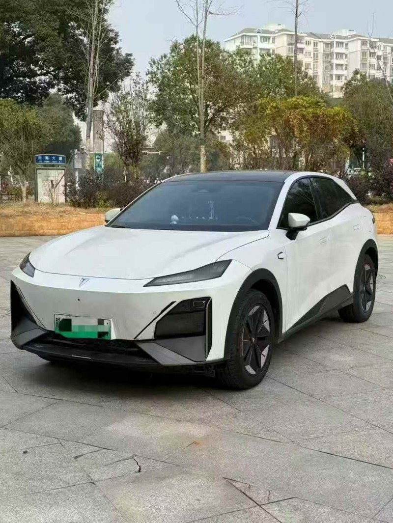 新余23年长安汽车深蓝3