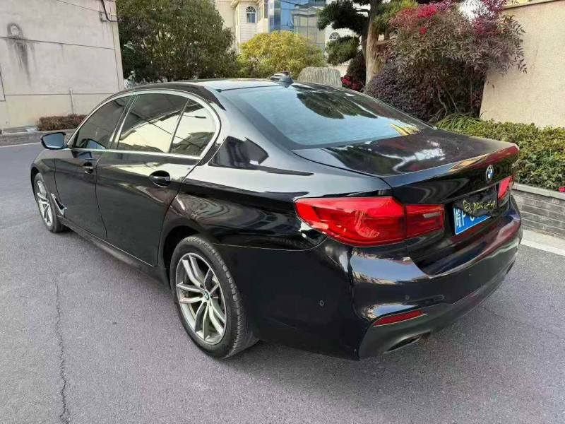 铜陵19年宝马5系9