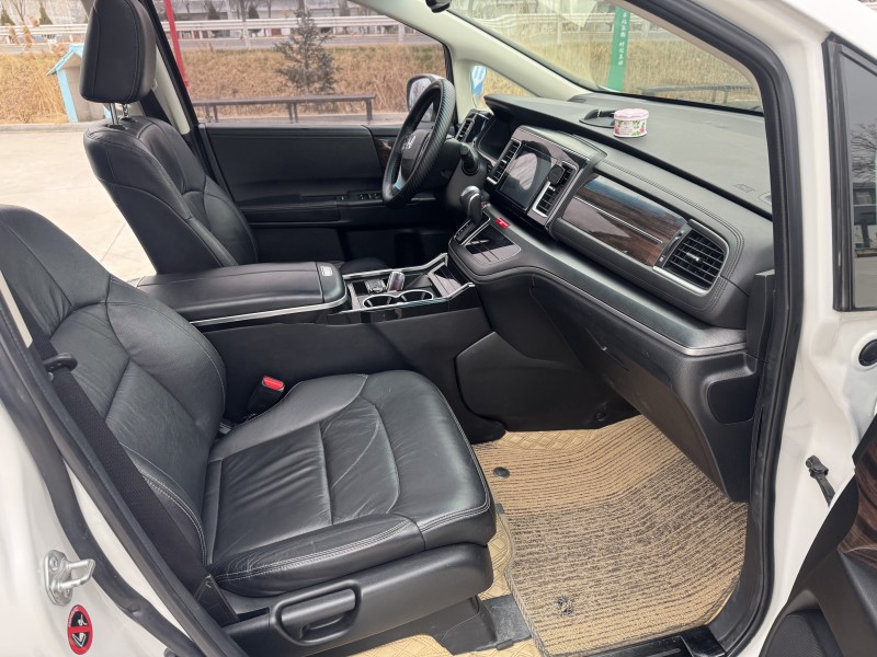 徐州18年本田艾力绅4