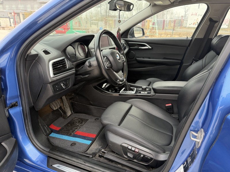 徐州19年宝马1系3