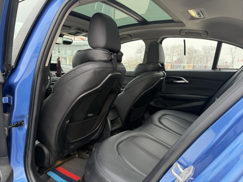 徐州19年宝马1系6