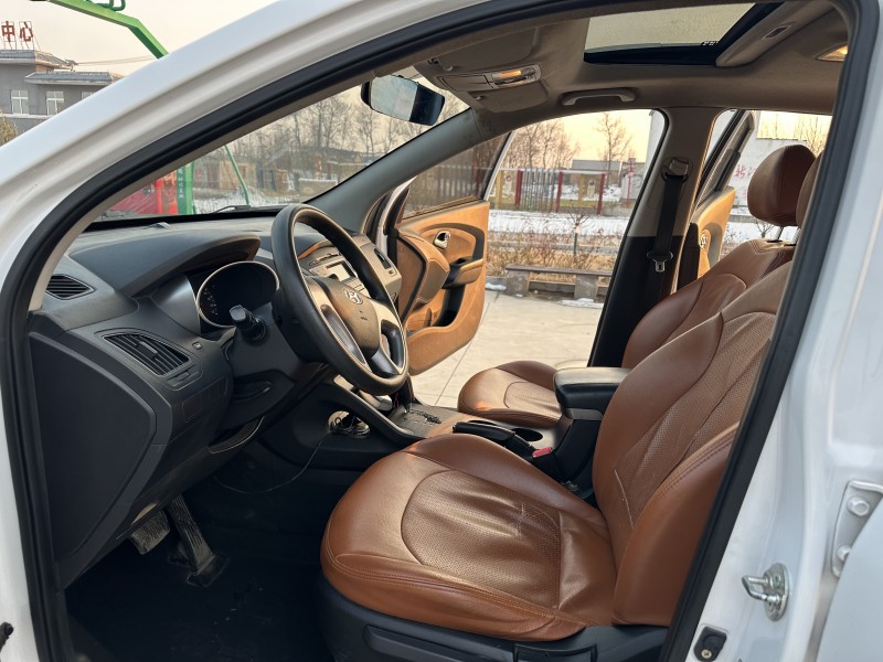 徐州17年现代ix353