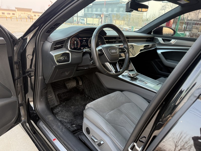 徐州23年奥迪A6L4