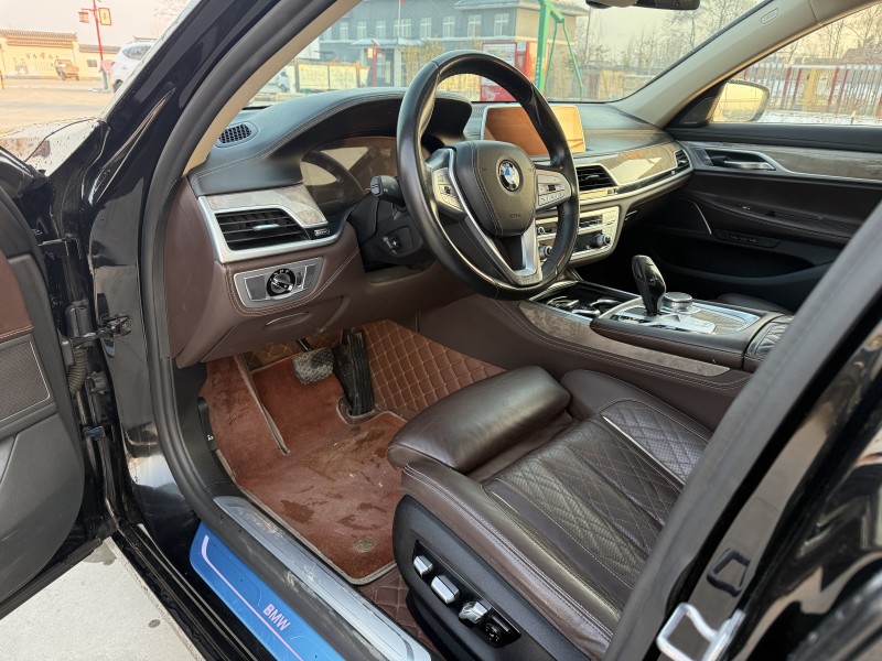 徐州21年宝马7系4