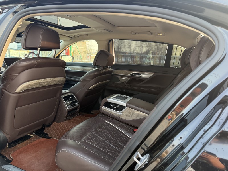 徐州21年宝马7系7