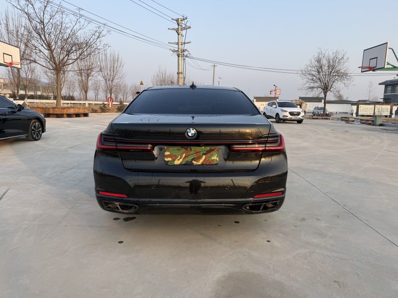 徐州21年宝马7系9