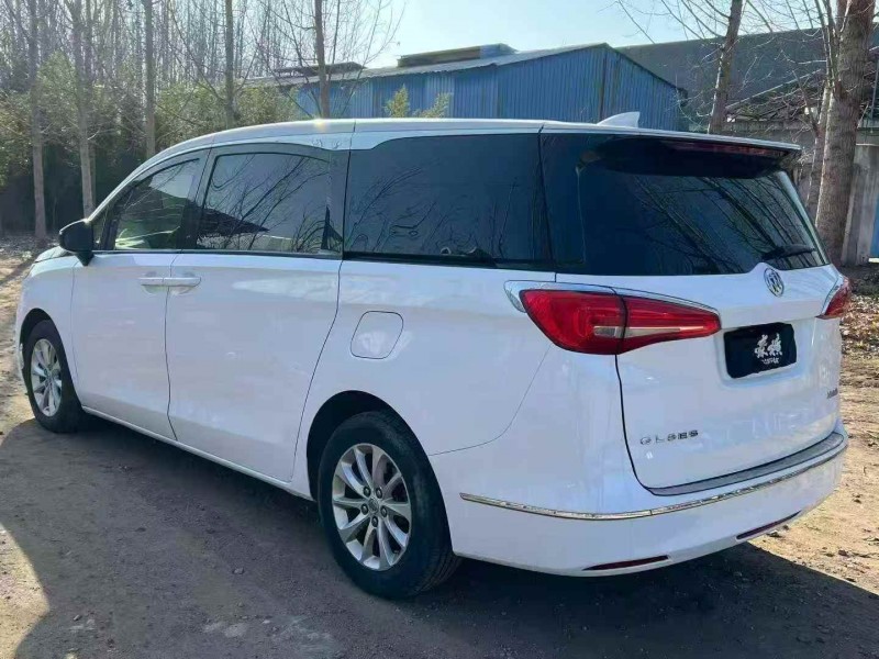 东营19年别克GL88