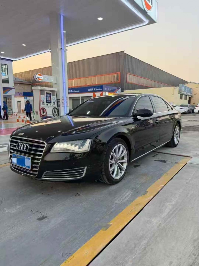 东营14年奥迪A8L3