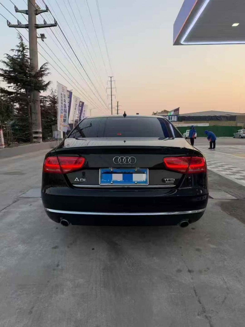 东营14年奥迪A8L7
