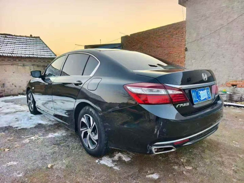 枣庄19年本田雅阁7