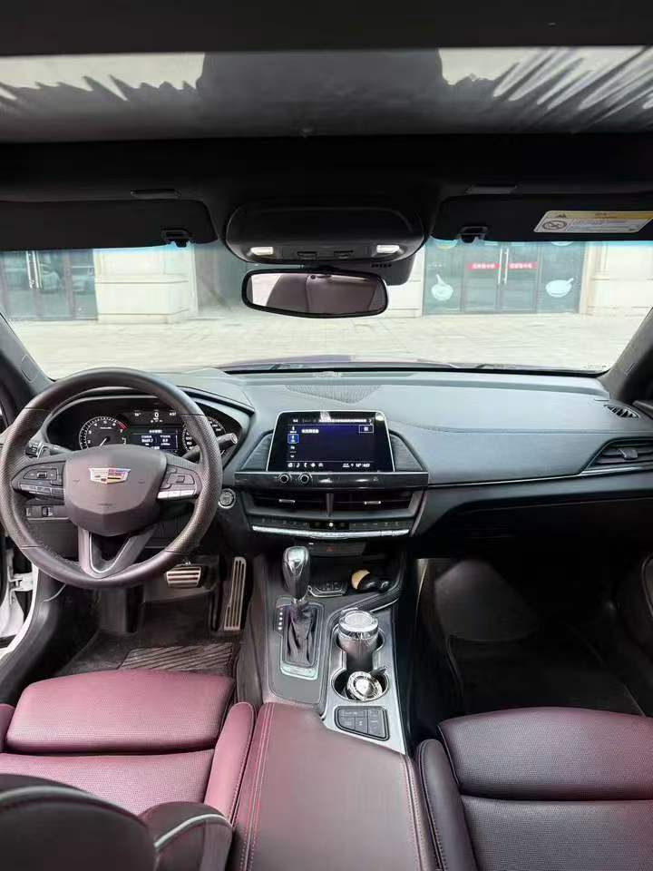 嘉兴22年凯迪拉克CT44