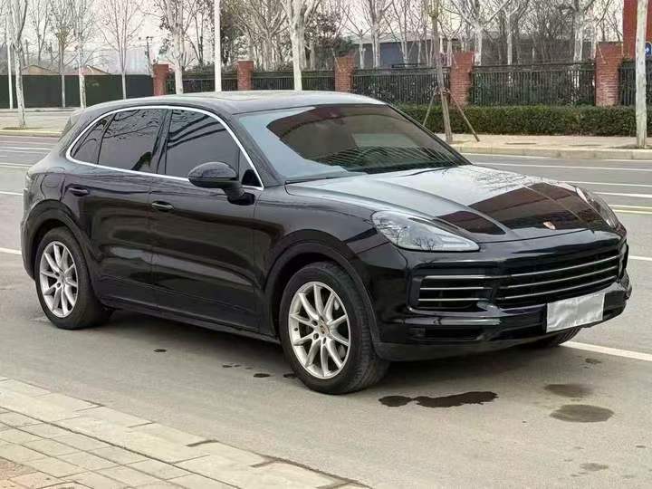 洛阳20年保时捷卡宴3