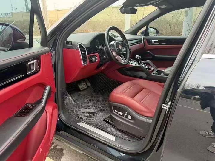 洛阳20年保时捷卡宴9