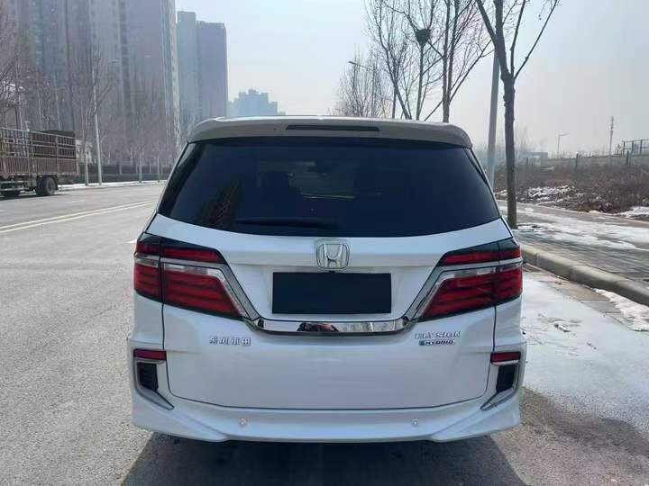 东营21年本田艾力绅5