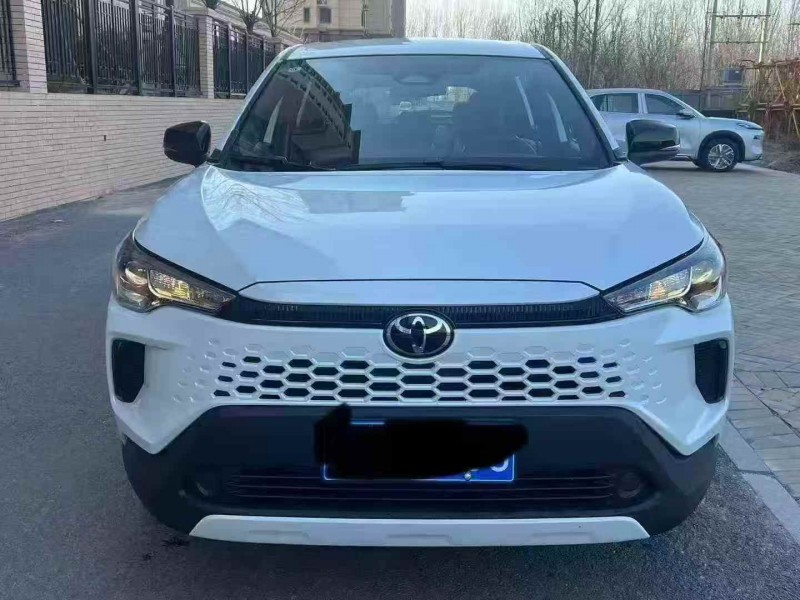 青岛25年丰田锐放1