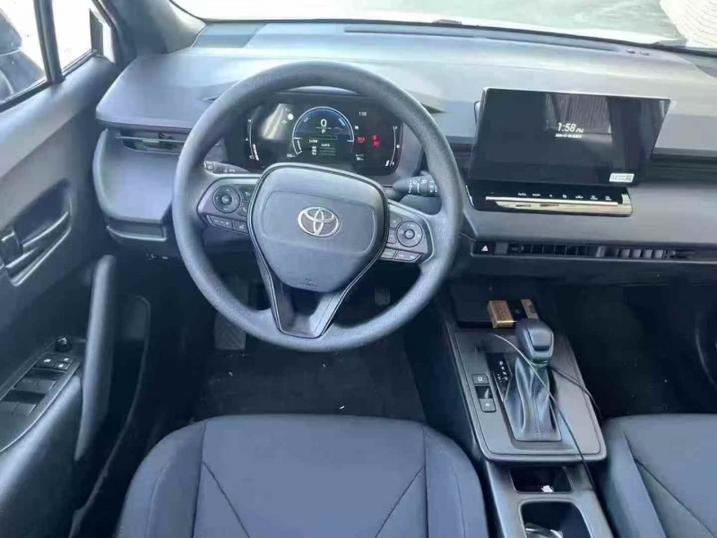 青岛25年丰田锐放7