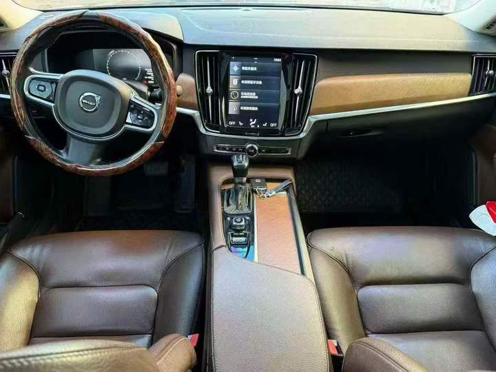 威海18年沃尔沃S908