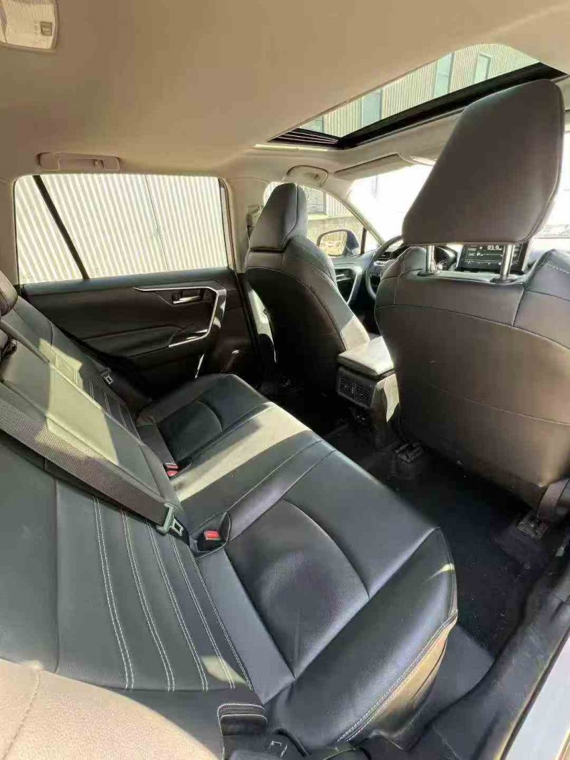 淄博21年丰田威兰达6