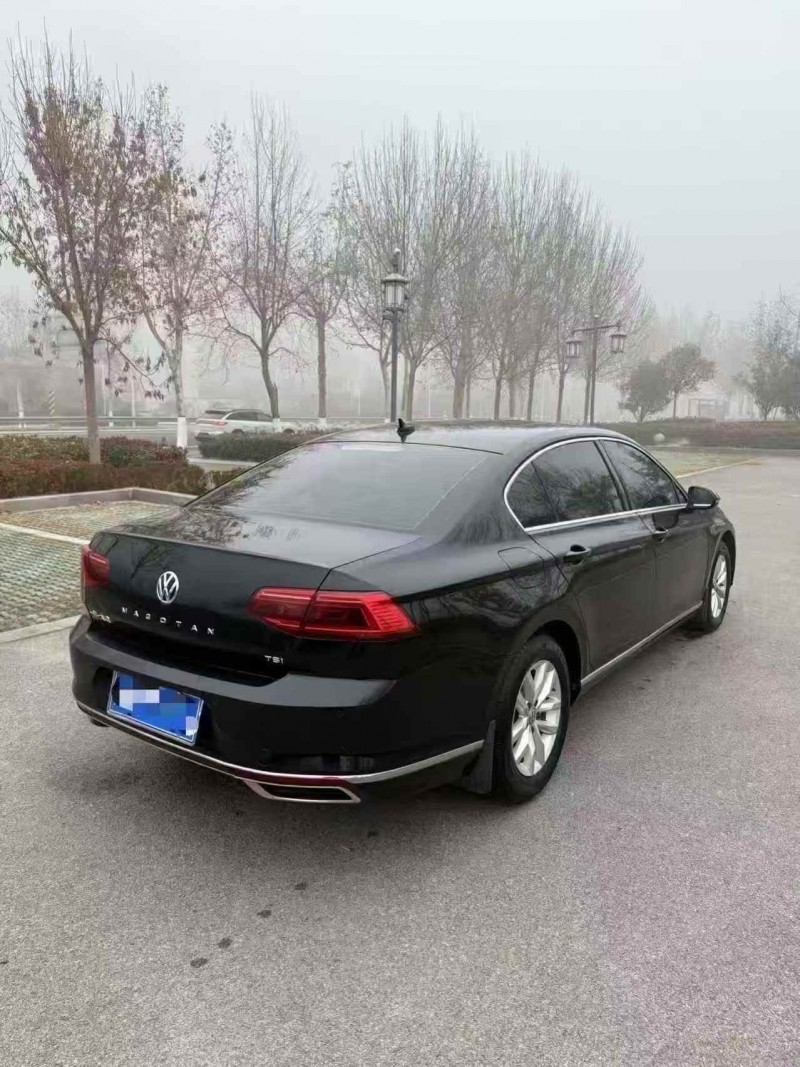 菏泽20年大众迈腾8