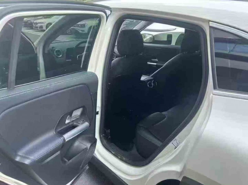 淮南22年奔驰GLA5