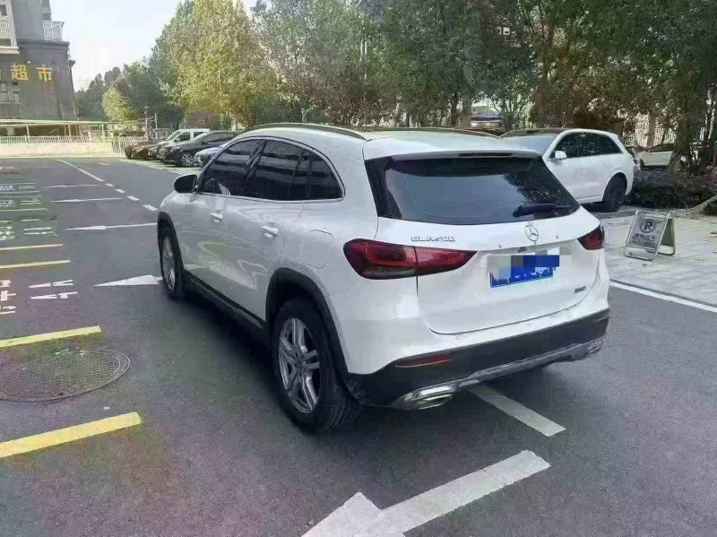 淮南22年奔驰GLA7