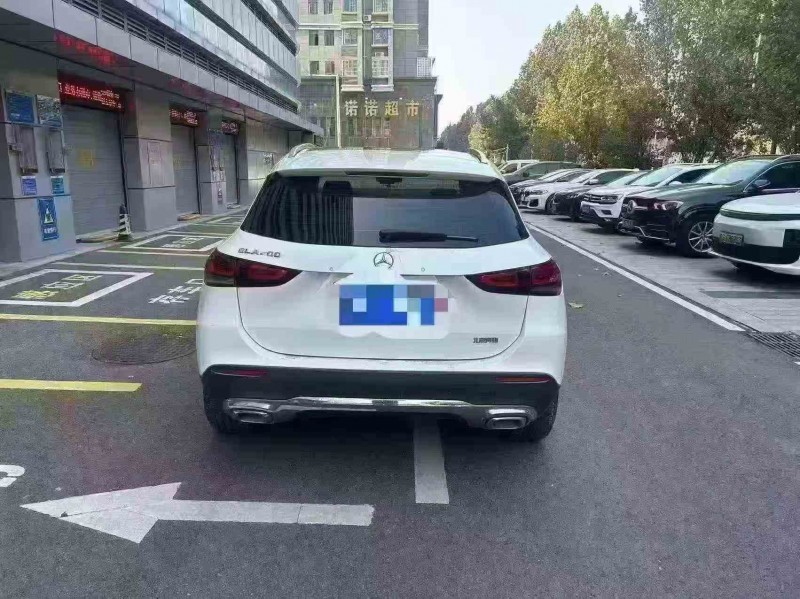 淮南22年奔驰GLA9