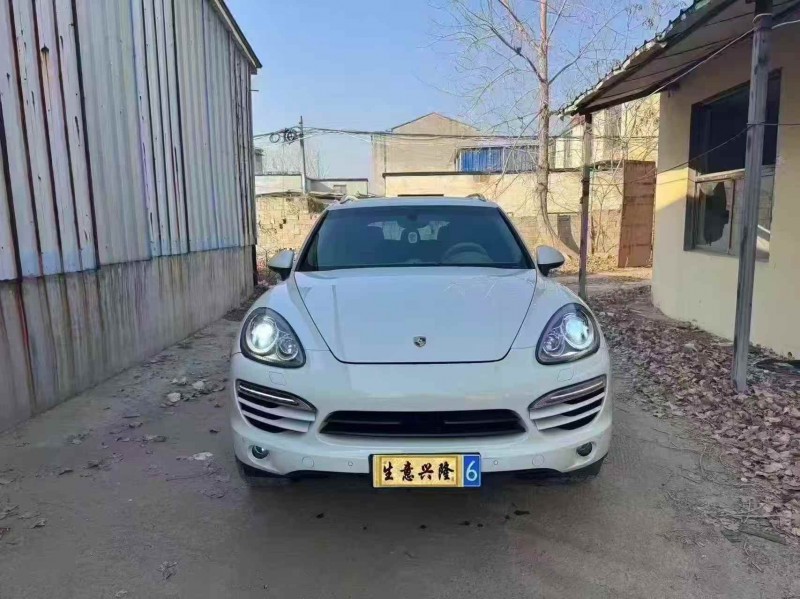 菏泽13年保时捷卡宴1