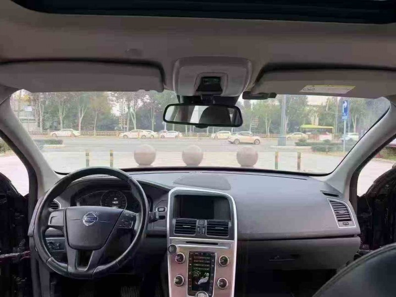 东营17年沃尔沃XC604