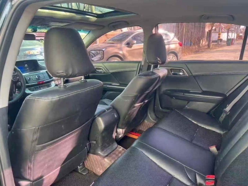 潍坊16年本田雅阁4