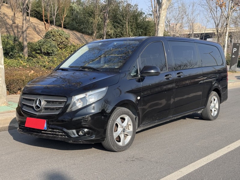 新乡20年奔驰威霆3