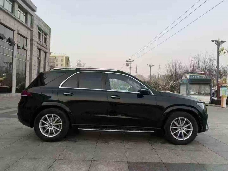 东营22年奔驰GLE9