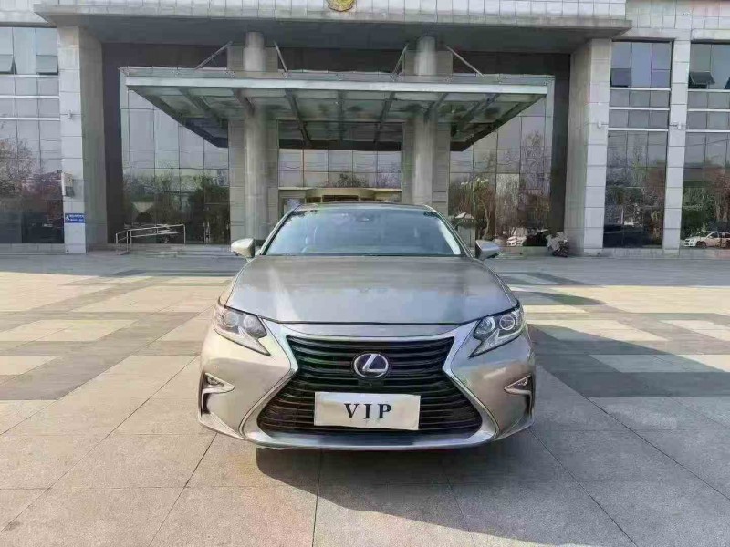 枣庄18年雷克萨斯ES1