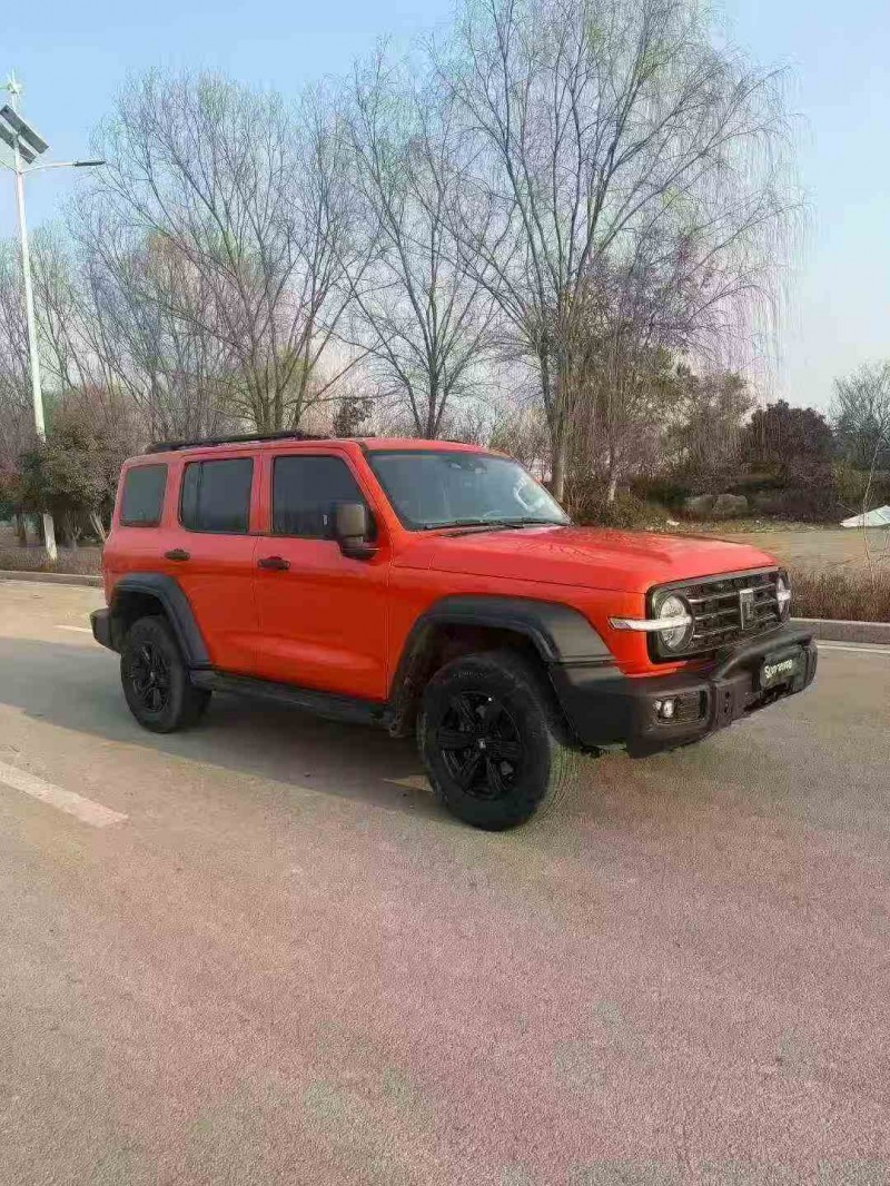 青岛22年长城汽车坦克2