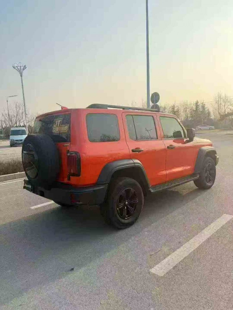 青岛22年长城汽车坦克8