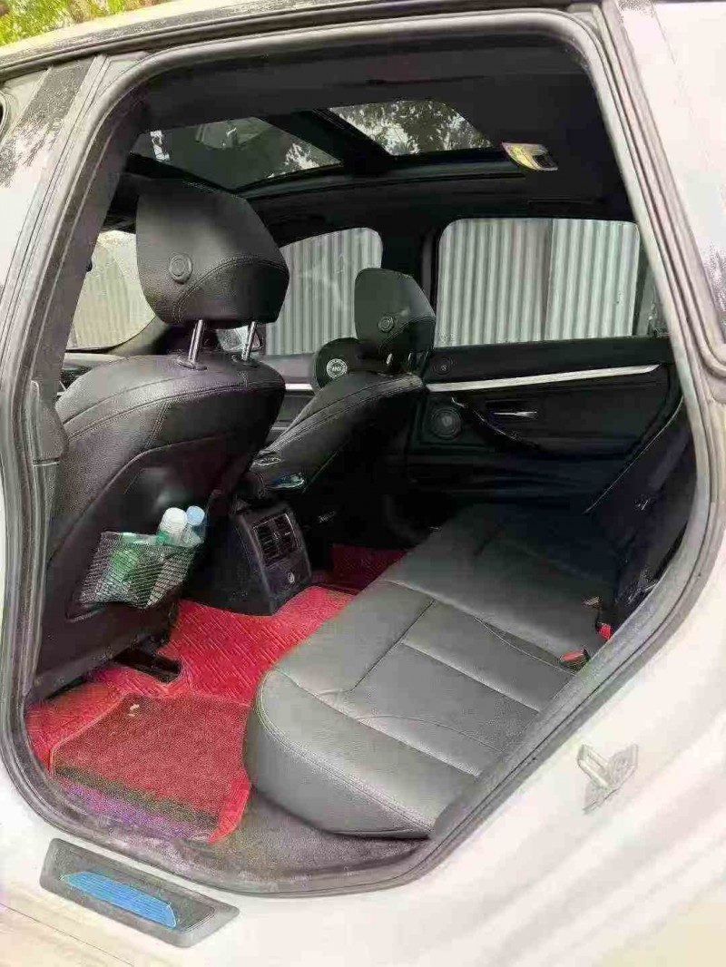 重庆21年宝马3系7