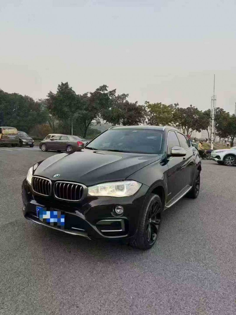 重庆18年宝马X63