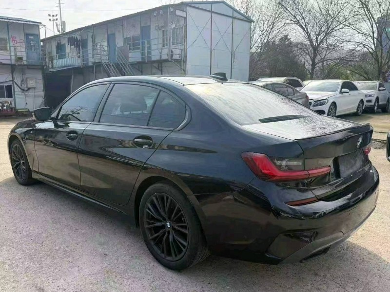 娄底22年宝马3系7