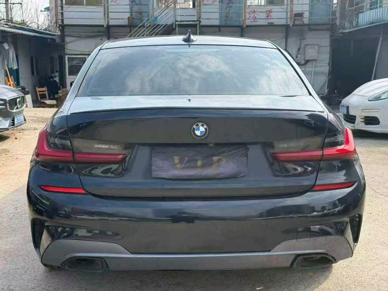 娄底22年宝马3系9